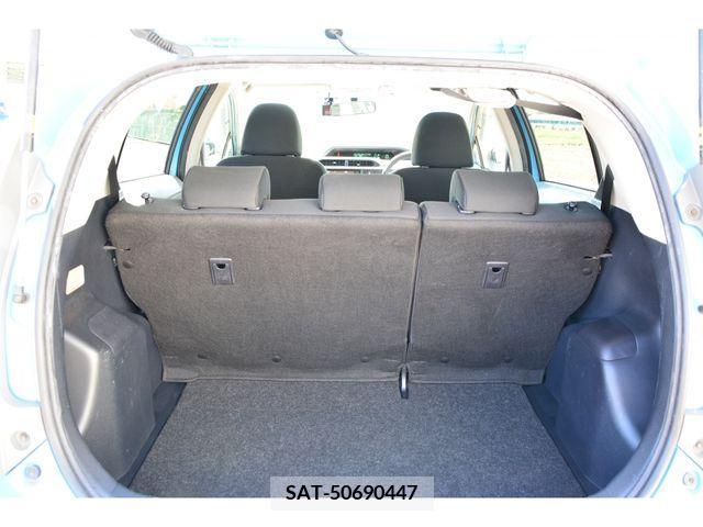 Toyota AQUA 2012-03 257429-17