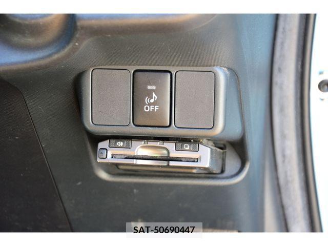 Toyota AQUA 2012-03 257429-9