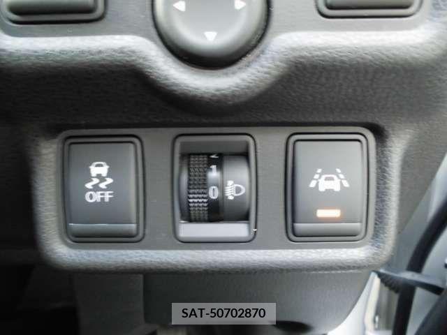 Nissan NOTE 2015-08 280136-5