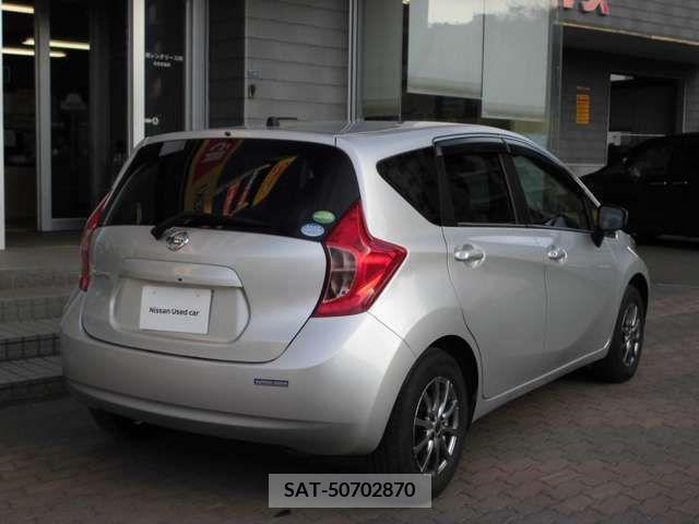 Nissan NOTE 2015-08 280136-1