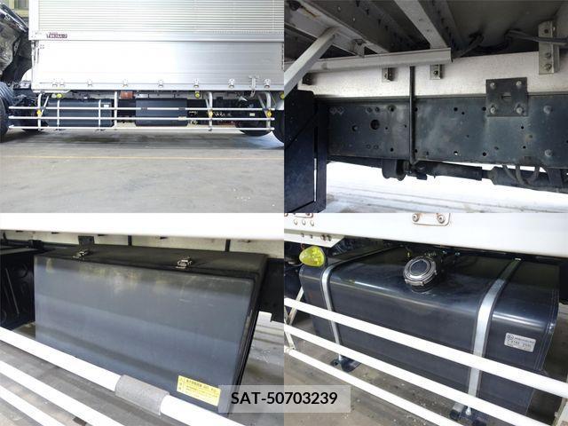 MITSUBISHI FUSO Fighter 2015-11 323118-11
