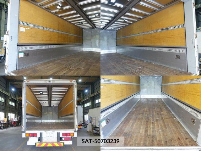 MITSUBISHI FUSO Fighter 2015-11 323118-8
