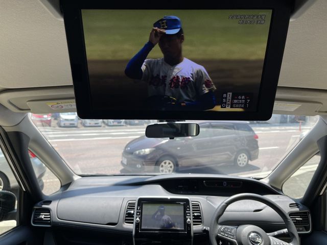 Nissan SERENA 2017-02 7370-8