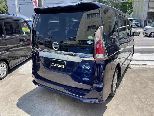 Nissan SERENA 2017-02 7370-1