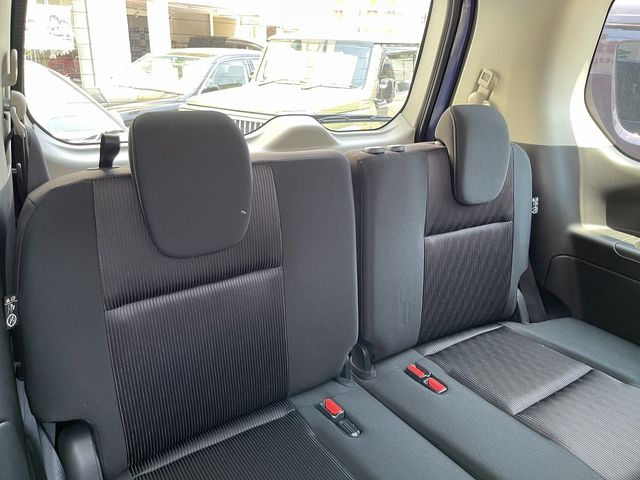 Nissan SERENA 2017-02 7370-3