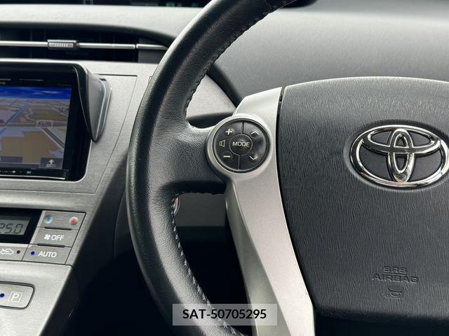 Toyota PRIUS 2012-02 327871-15