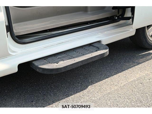 Suzuki EVERY WAGON 2011-06 301783-13