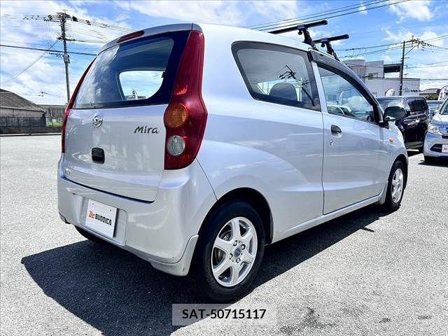Daihatsu MIRA 2011-08 335511-12