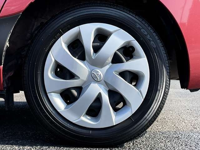 Toyota SIENTA 2018-06 17389-3