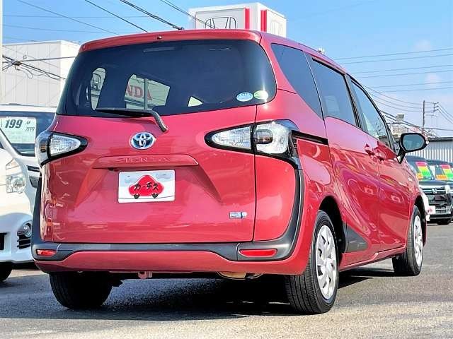 Toyota SIENTA 2018-06 17389-2