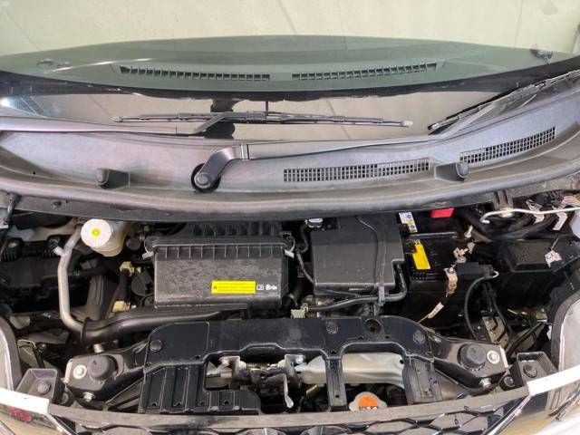Nissan ROOX 2020-04 182892-18