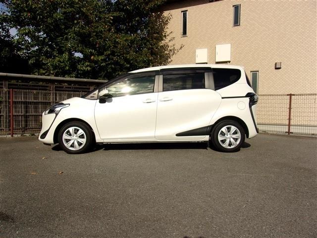 Toyota SIENTA 2021-04 23645-5