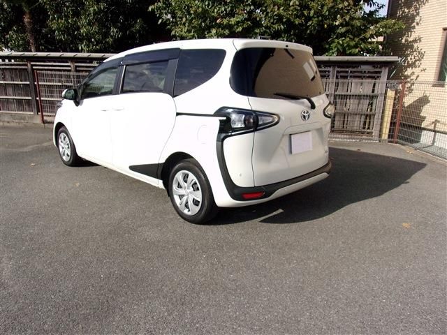 Toyota SIENTA 2021-04 23645-4