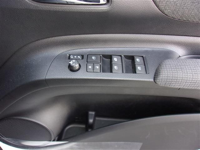 Toyota SIENTA 2021-04 23645-22