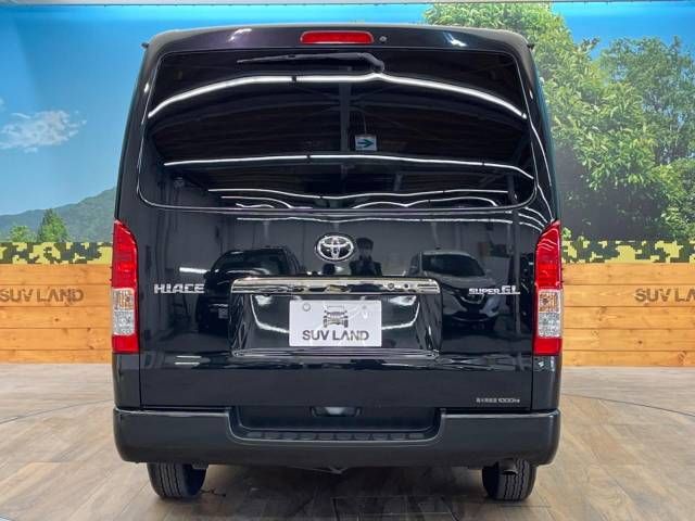 Toyota HIACE VAN 2016-03 191437-15