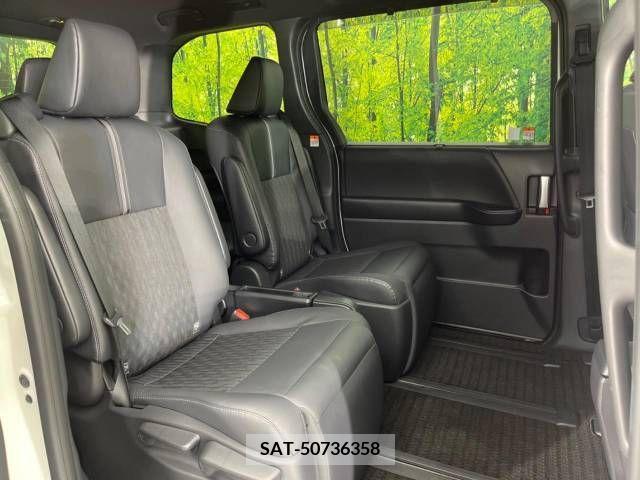 Toyota NOAH HYBRID 2023-02 337057-9