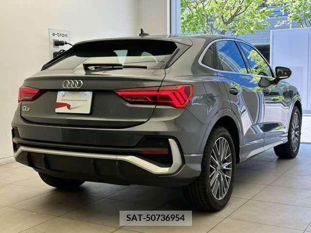 Audi Q3 2022-12 261242-1