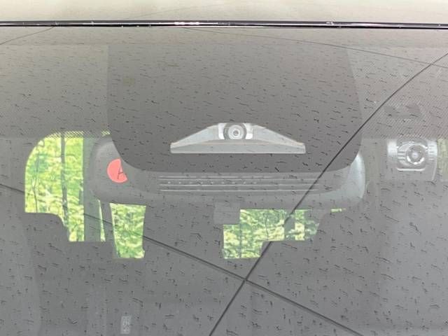Toyota NOAH 2023-07 196223-2