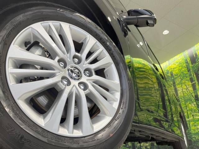 Toyota NOAH 2023-07 196223-14