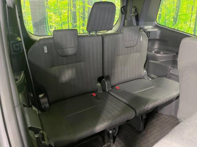 Toyota NOAH 2023-07 196223-10