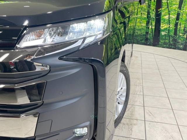 Toyota NOAH 2023-07 196223-13