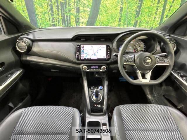 Nissan KICKS 2021-06 225158-1