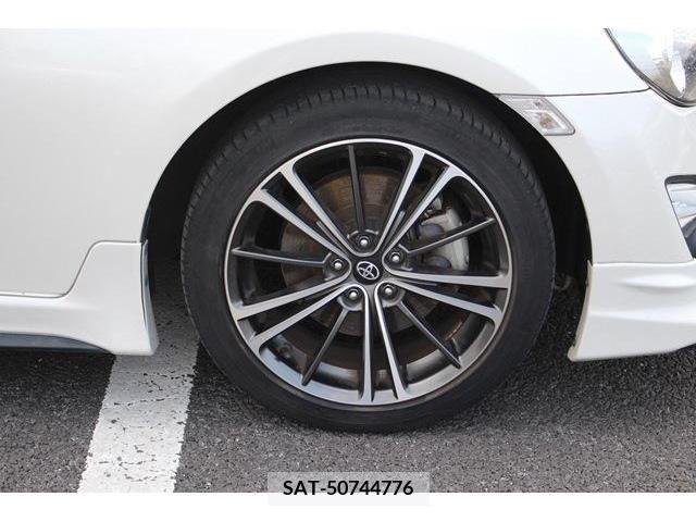 Toyota 86 2014-03 213410-11