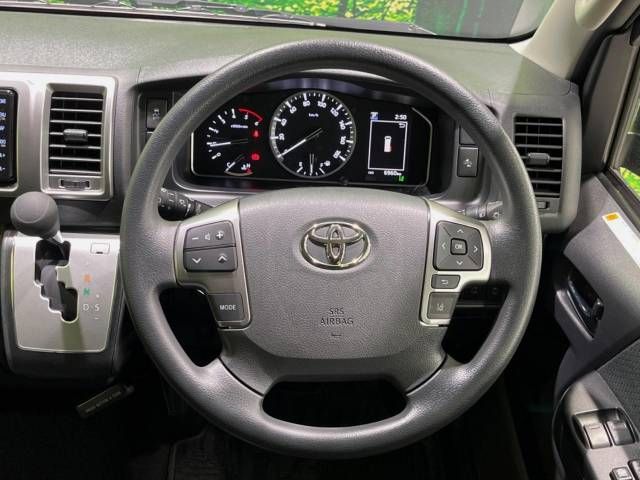Toyota HIACE VAN 2022-09 15804-11