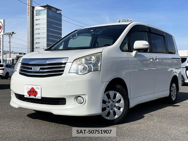 Toyota NOAH 2012-05 216451-0