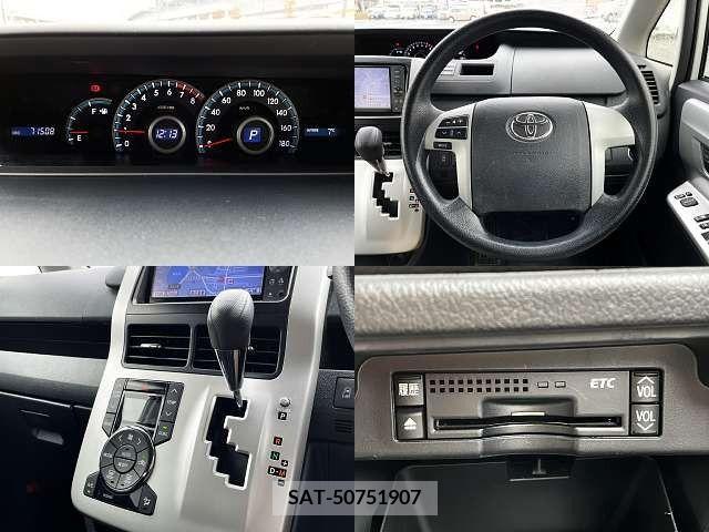 Toyota NOAH 2012-05 216451-5