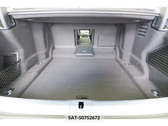 Audi A8 2023-03 212193-10