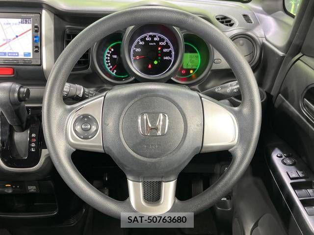 Honda N BOX 2017-04 306698-11