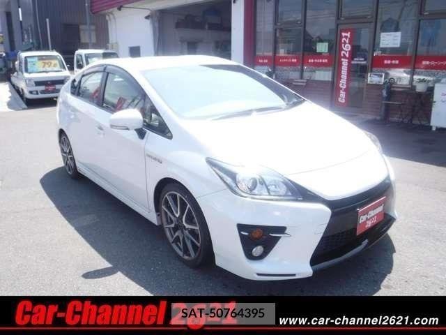 Toyota PRIUS 2013-02 371746-0