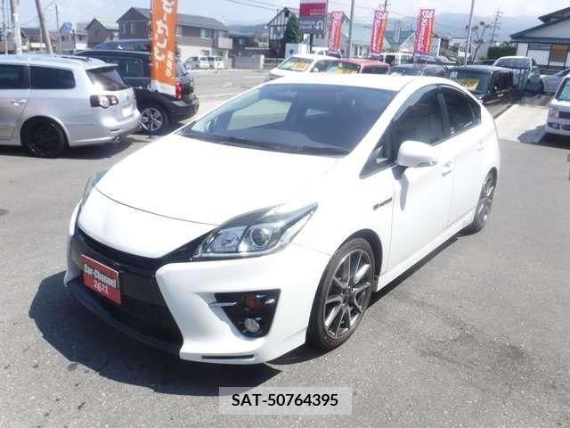 Toyota PRIUS 2013-02 371746-3