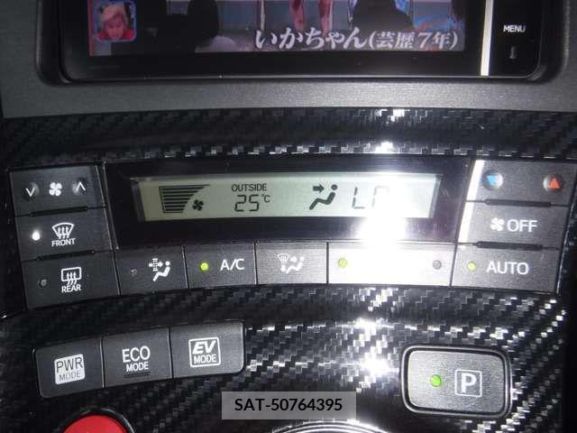 Toyota PRIUS 2013-02 371746-18