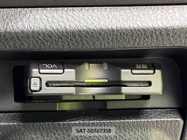 Toyota ESQUIRE 2015-04 217045-7