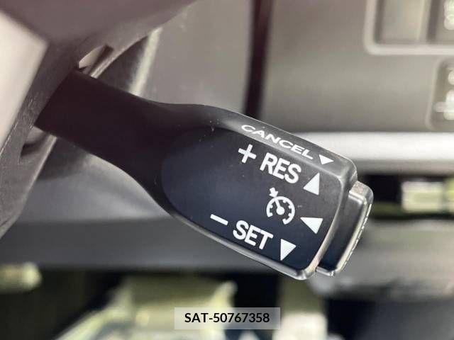 Toyota ESQUIRE 2015-04 217045-6