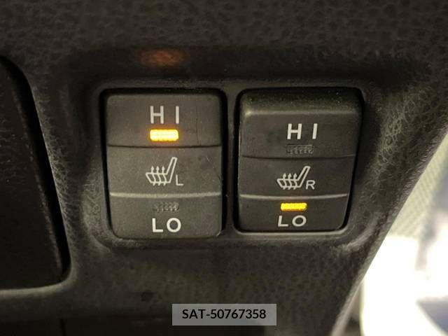 Toyota ESQUIRE 2015-04 217045-5