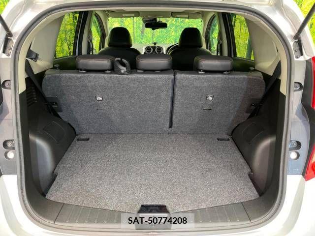 Nissan NOTE 2013-12 375979-10