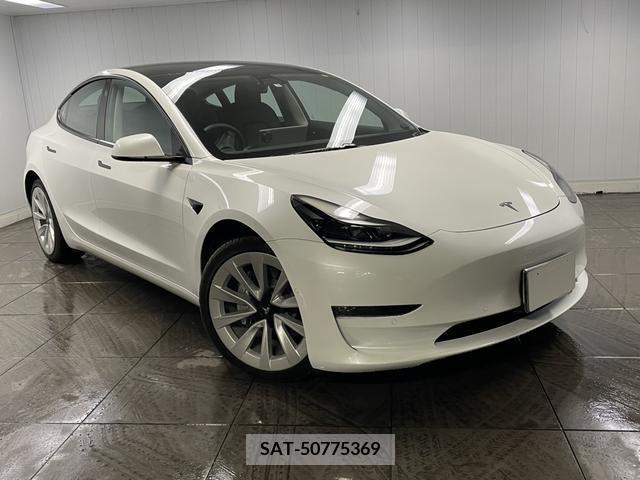 Tesla MODEL 3 2021-05 228666-0