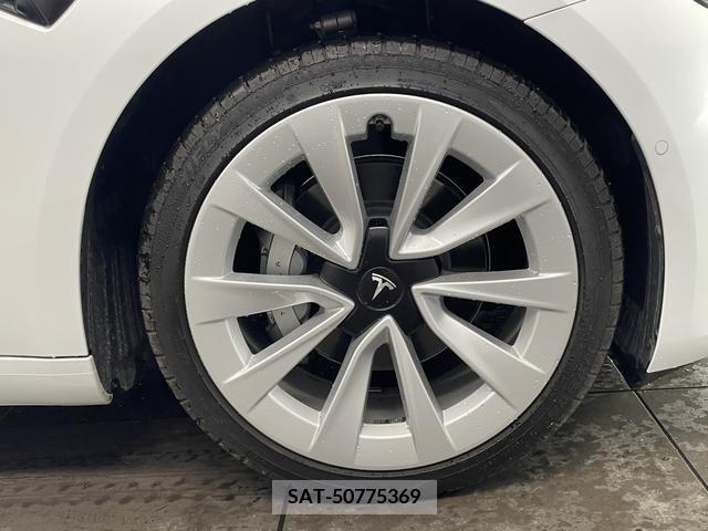Tesla MODEL 3 2021-05 228666-11