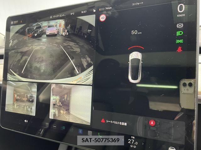 Tesla MODEL 3 2021-05 228666-16