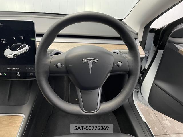 Tesla MODEL 3 2021-05 228666-14
