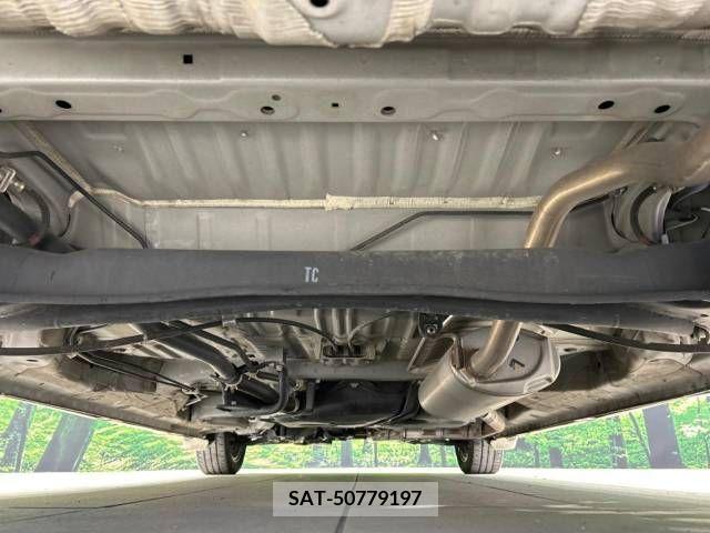 Honda N BOX CUSTOM 2018-10 213416-18