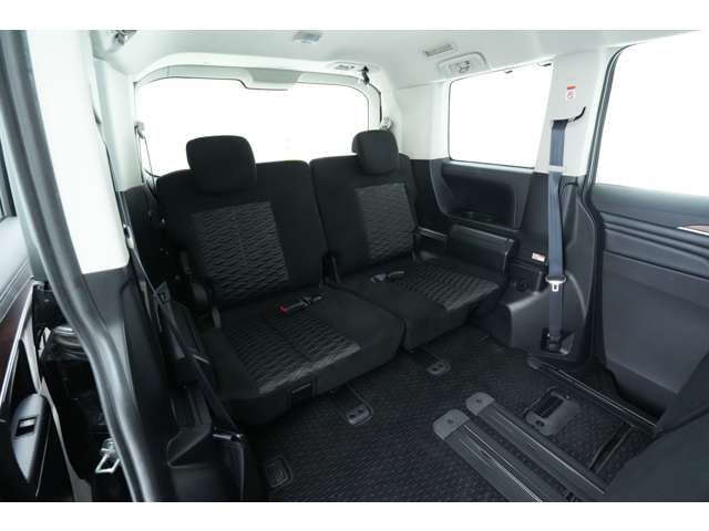 Mitsubishi DELICA D5 2022-09 196617-8