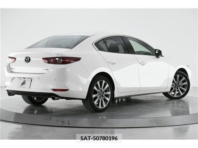 Mazda MAZDA3 2021-09 209263-1