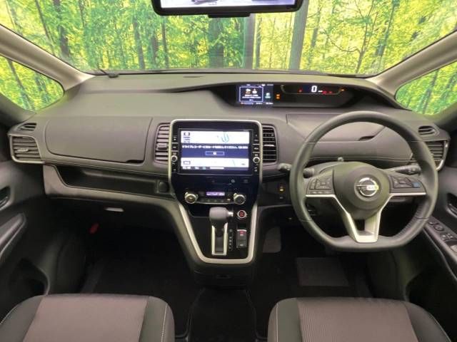 Nissan SERENA 2018-10 14933-1