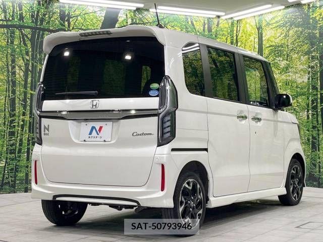 Honda N BOX CUSTOM 2017-10 382527-17