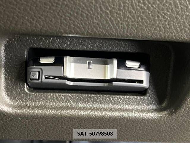 Nissan CUBE 2013-02 256649-3
