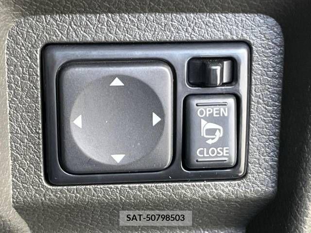 Nissan CUBE 2013-02 256649-6